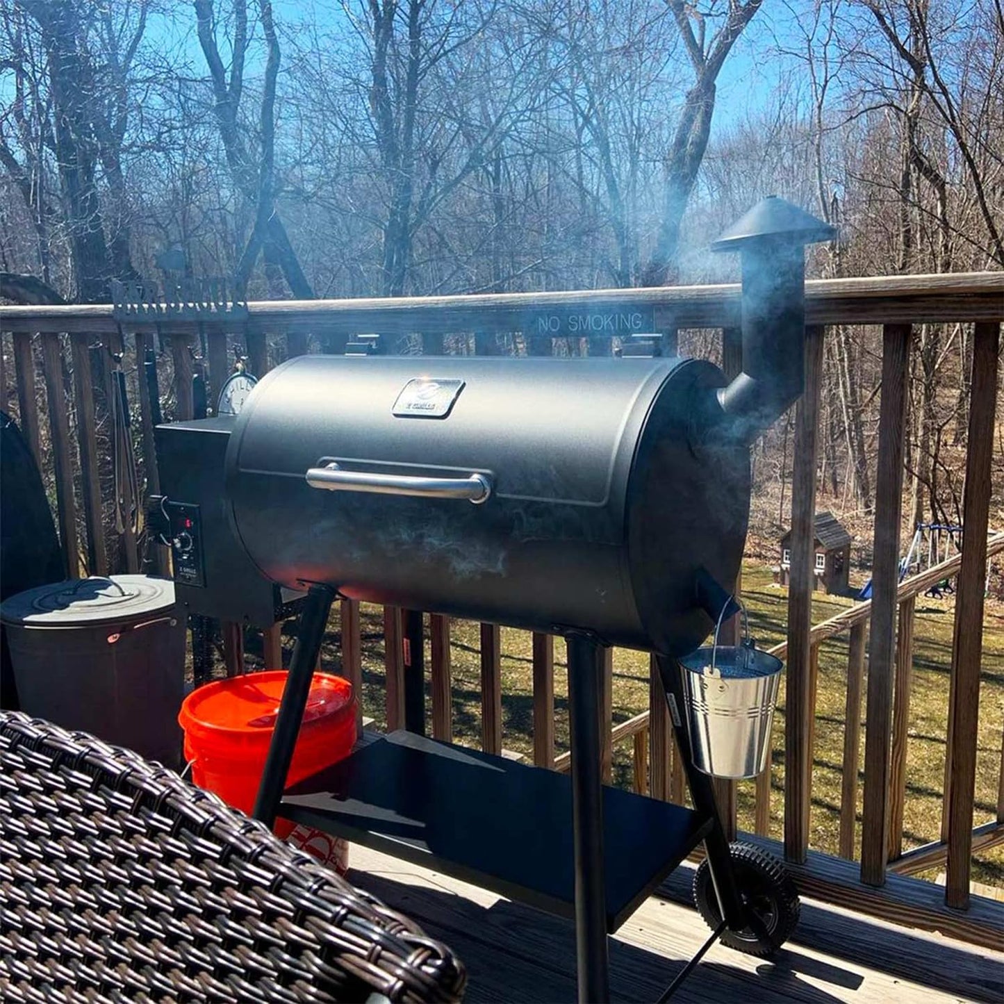 Z GRILLS Wood Pellet Grill & Smoker, 8 in 1 BBQ Grill Auto Temperature Control ZPG-5502H (Rain Cover Not Included)