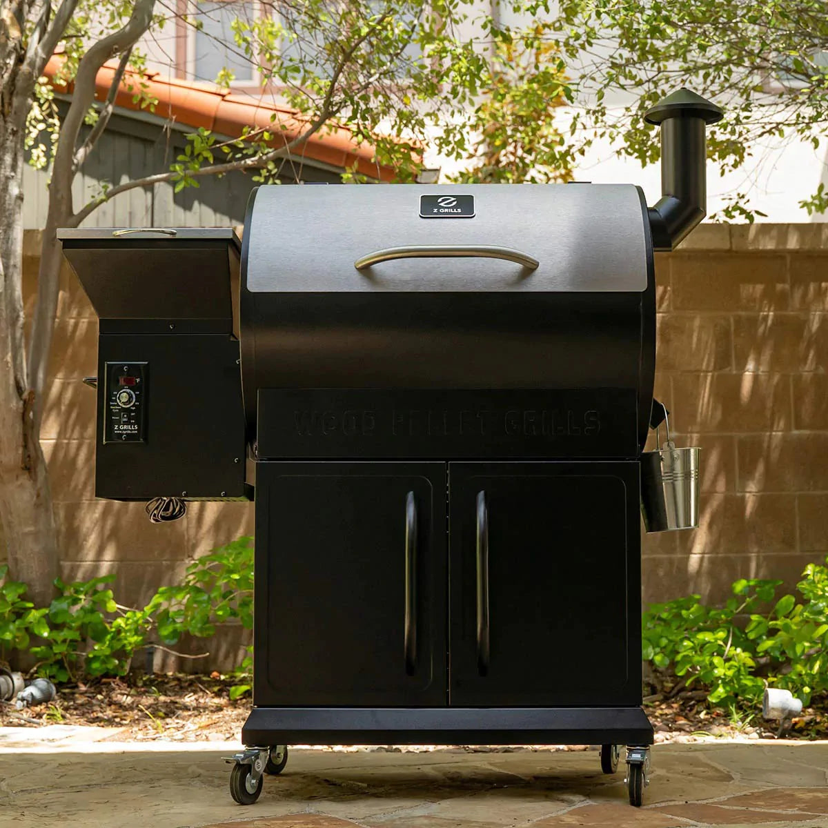 Z GRILLS Wood Pellet Grill & Smoker, 8 in 1 BBQ Grill Auto Temperature Control ZPG-700E