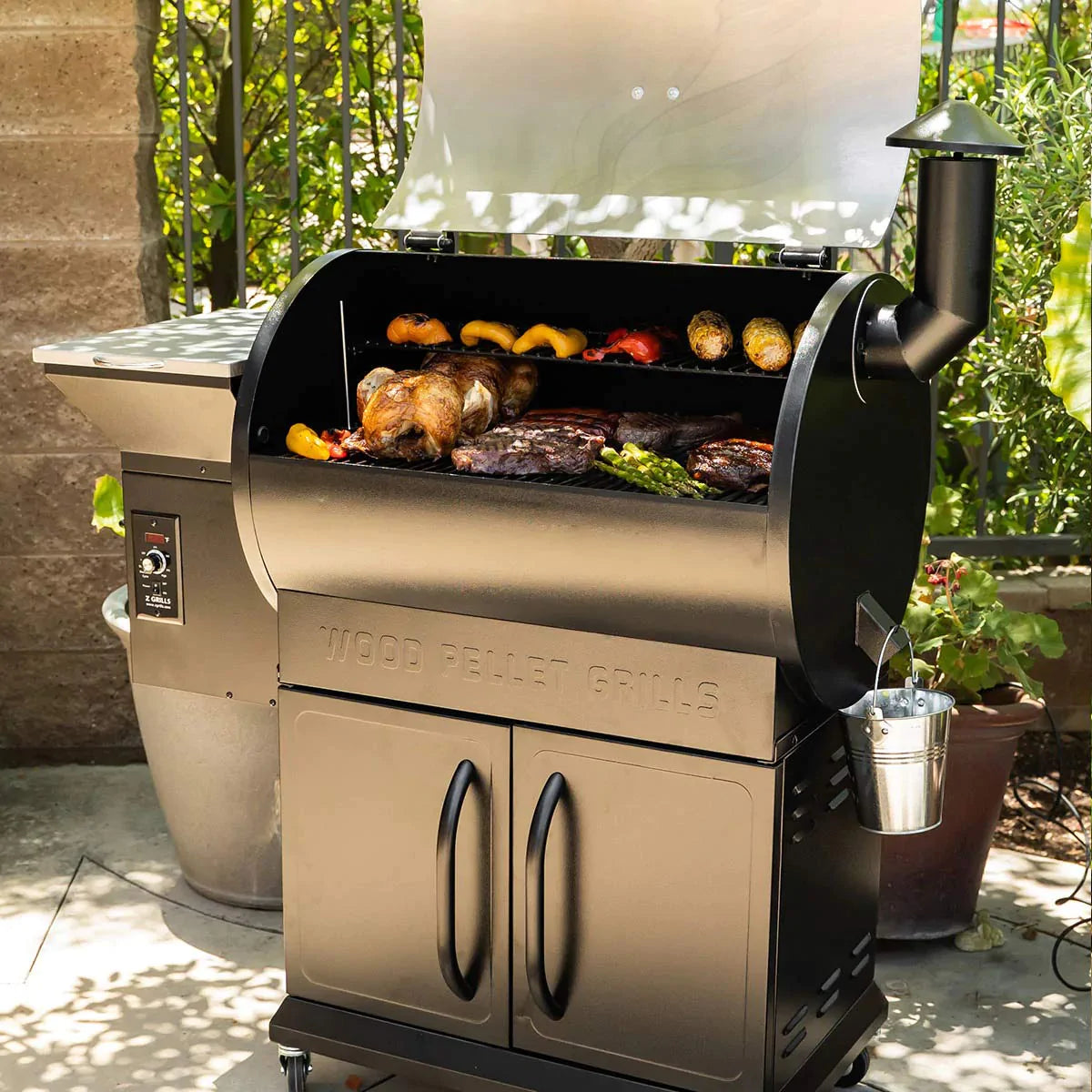 Z GRILLS Wood Pellet Grill & Smoker, 8 in 1 BBQ Grill Auto Temperature Control ZPG-700E